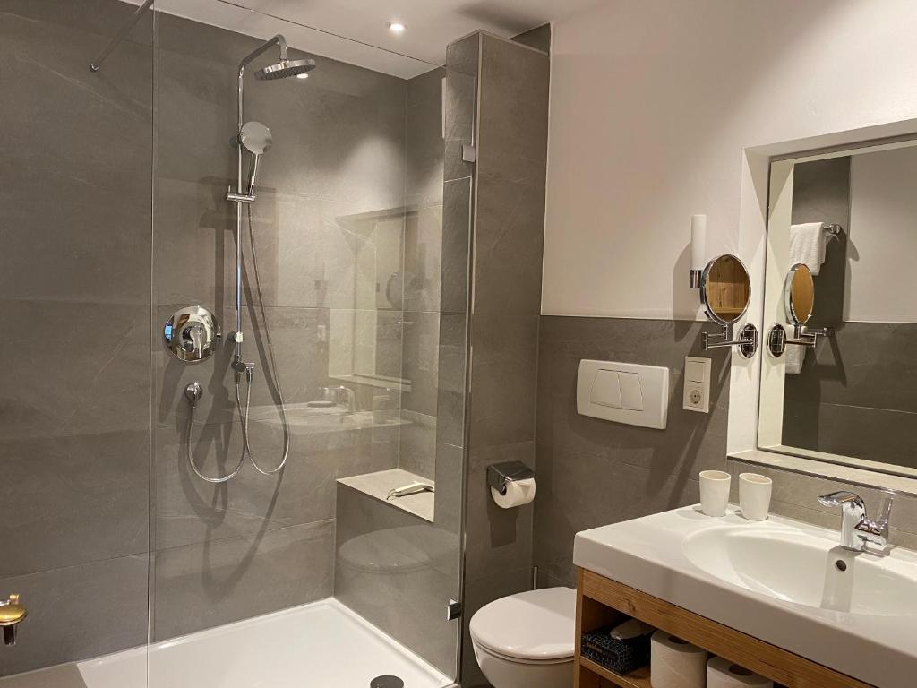 Koupelna v ubytování Sonnhof Apartments Tegernsee - zentral und perfekt für Urlaub & Arbeit