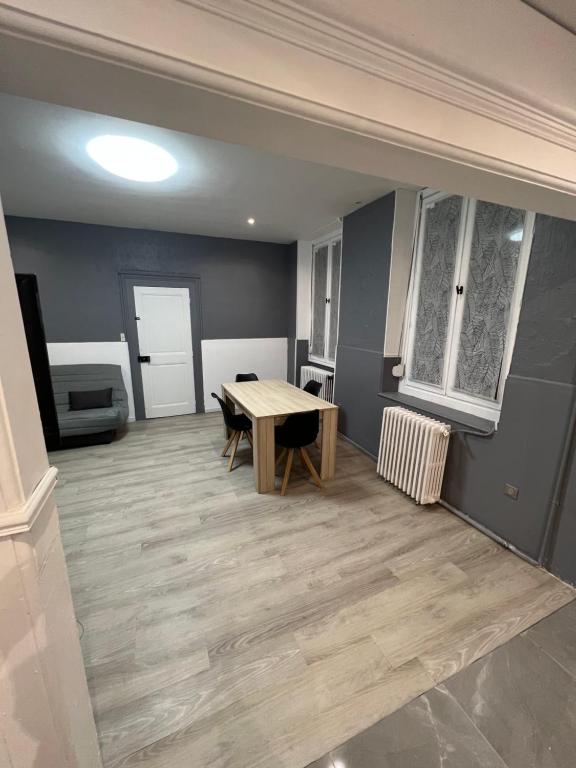 L´ÉMERAUDE 1 - Two-Bedroom Apartment