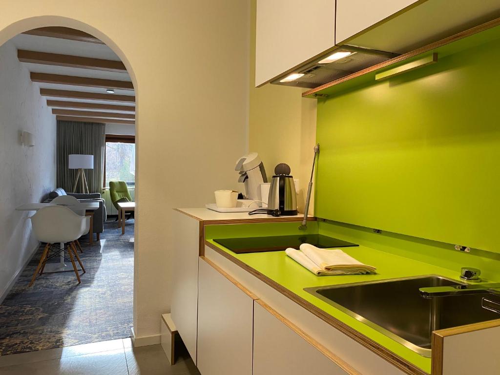 Kuchyň nebo kuchyňský kout v ubytování Sonnhof Apartments Tegernsee - zentral und perfekt für Urlaub & Arbeit