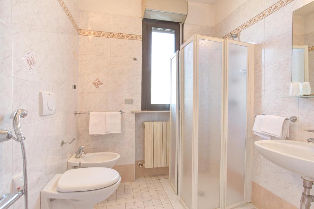 Koupelna v ubytování Hotel Genzianella