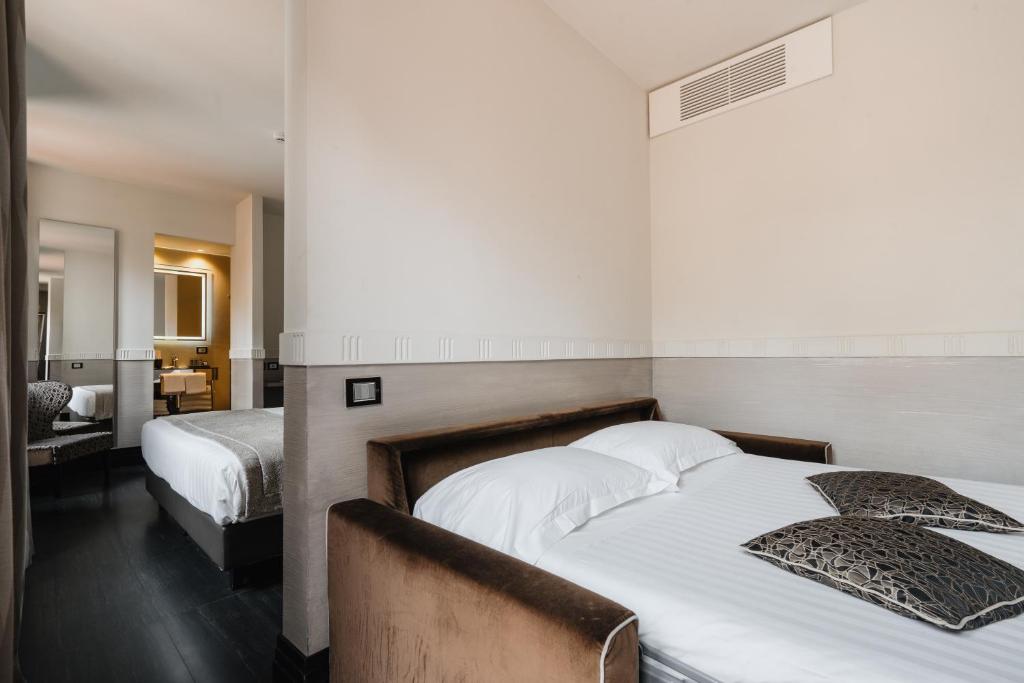 Unica Suites Rome - Resim 17