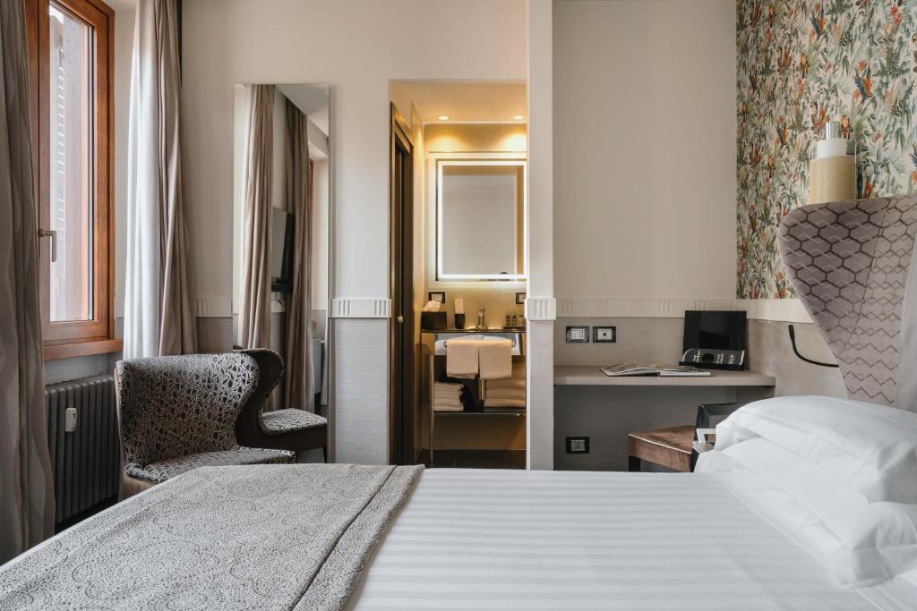 Unica Suites Rome - Resim 16