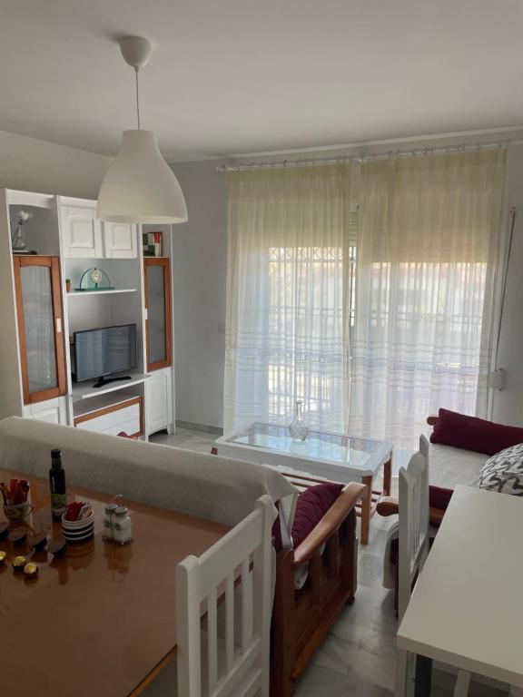 Kuchyň nebo kuchyňský kout v ubytování Apartamento Carihuela a 300 metros playa