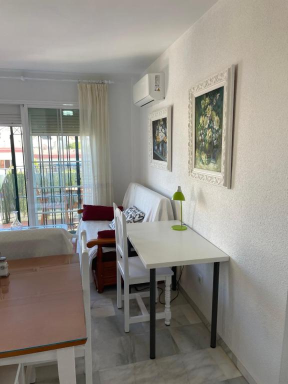 Posezení v ubytování Apartamento Carihuela a 300 metros playa