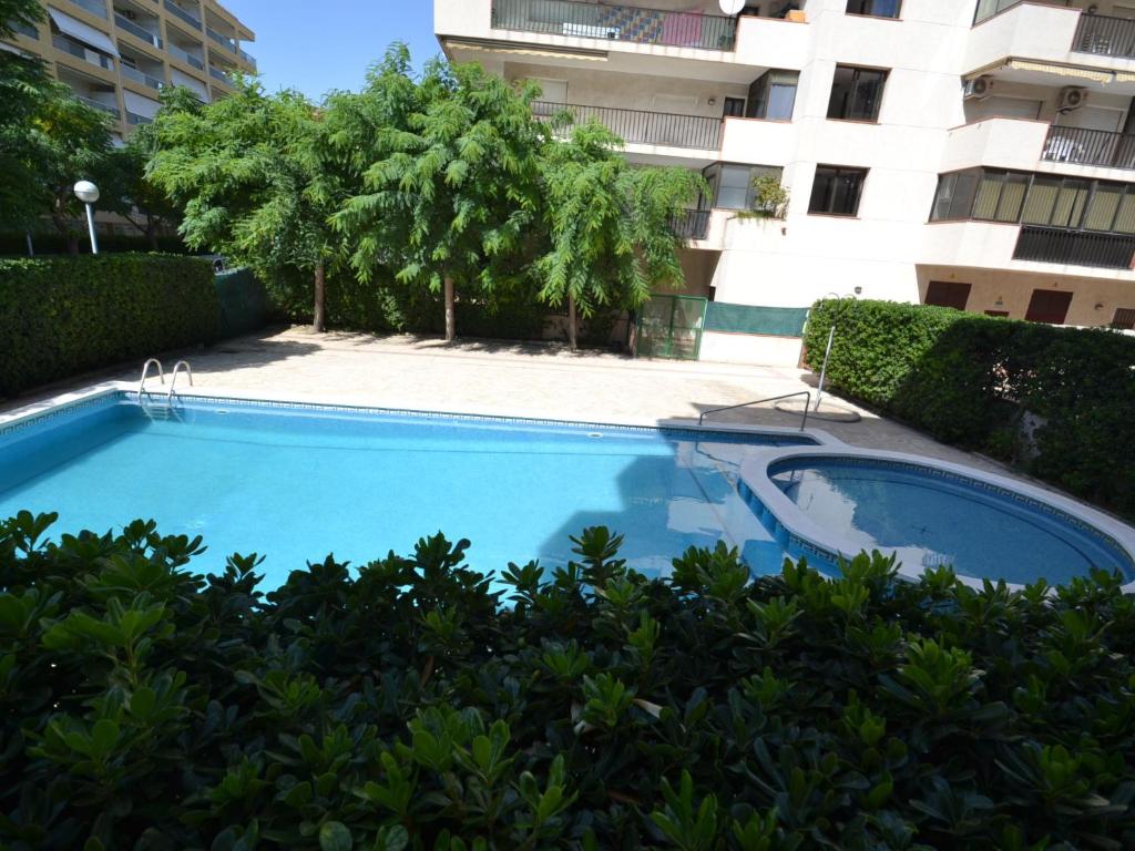 Apartment Cinco Villas, La Pineda, Spain - Booking.com