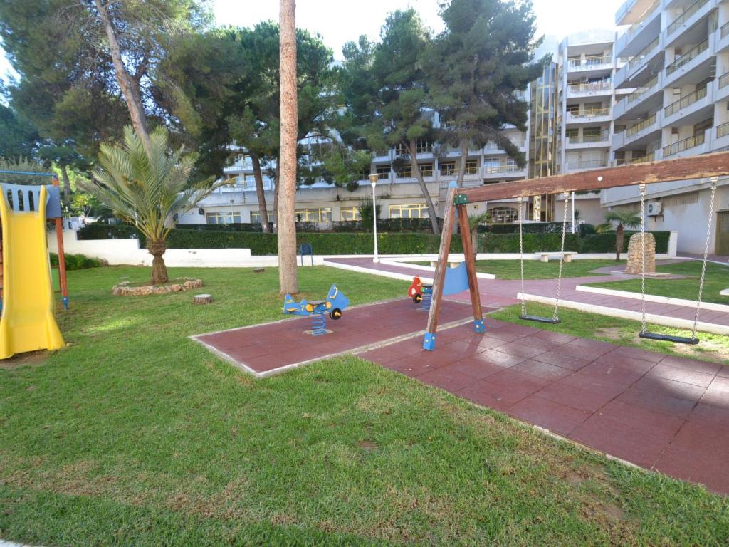 Herní místnost nebo prostor pro děti v ubytování Apartment Catalunya by Interhome