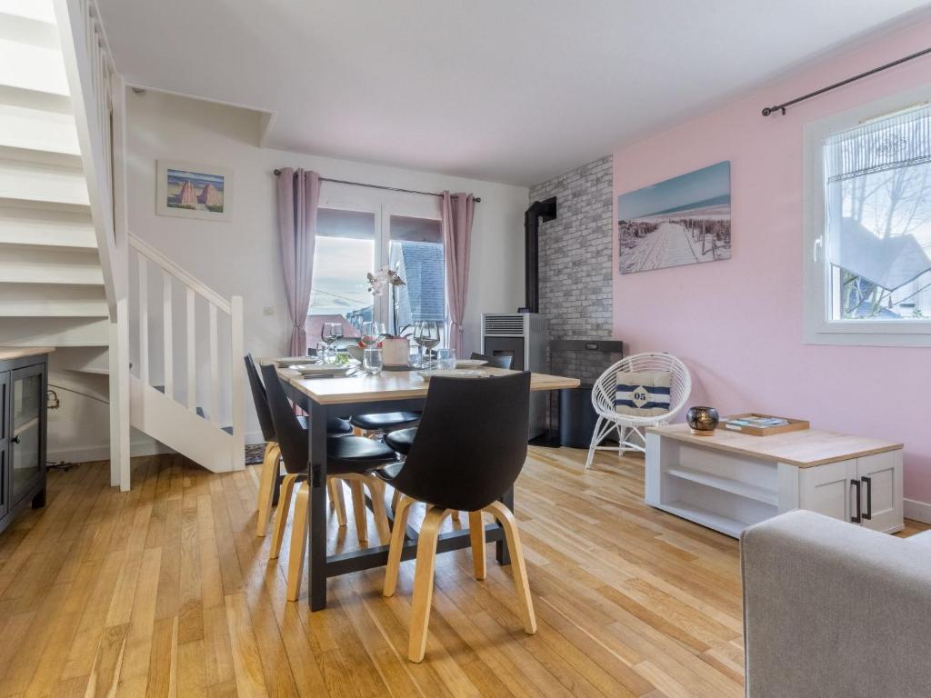 Posedenie v ubytovaní Holiday Home Le Vert Coteau-4 by Interhome