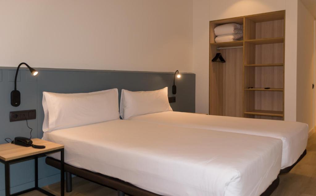 Hotel Sant Pau - Resim 15