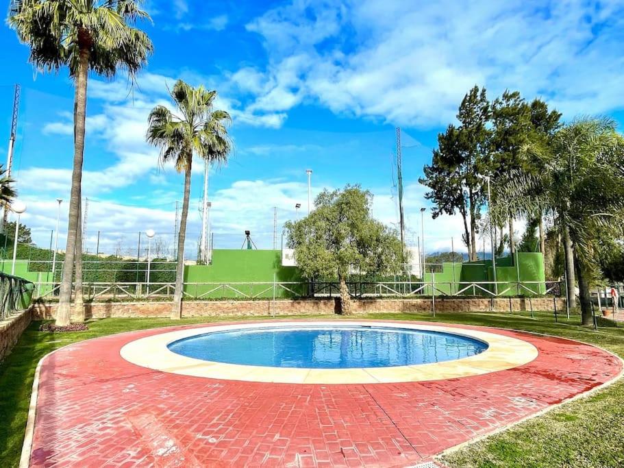 Bazén v ubytovaní NaviGolf La Cala de Mijas, Scandinavian style 3 bed Townhouse by Solrentspain. alebo v jeho blízkosti