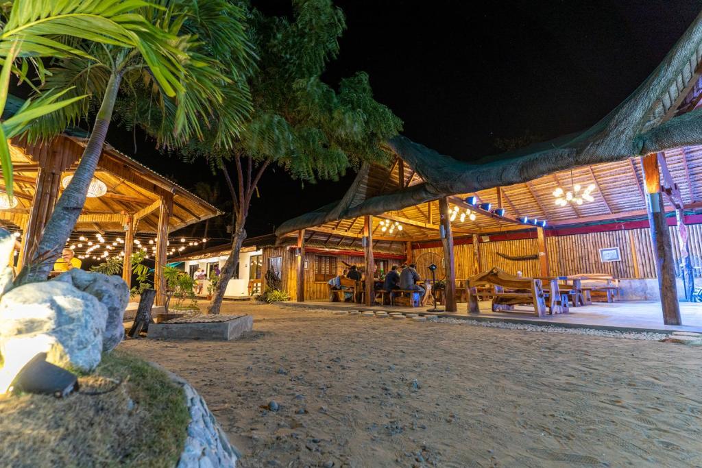 Fotografie z fotogalerie ubytování Bamboo Paraiso Resort at Bolo Beach v destinaci Alaminos