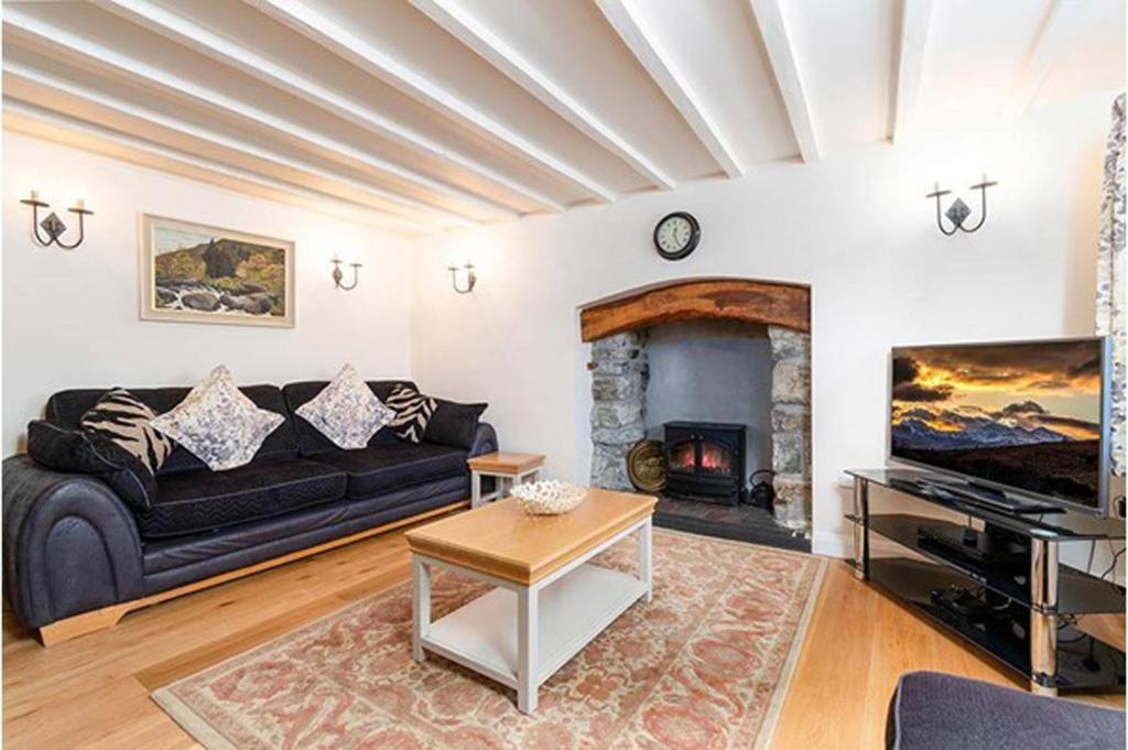 Ty Canol Pont y Garth, Llanrwst (updated prices 2024)