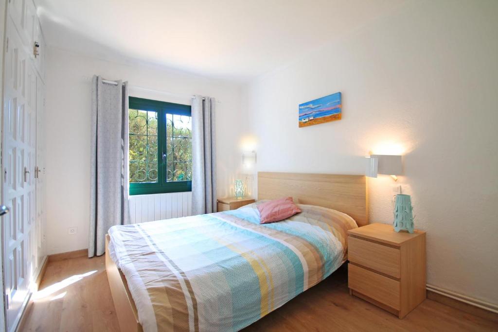 Postel nebo postele na pokoji v ubytování Holiday Home Anais