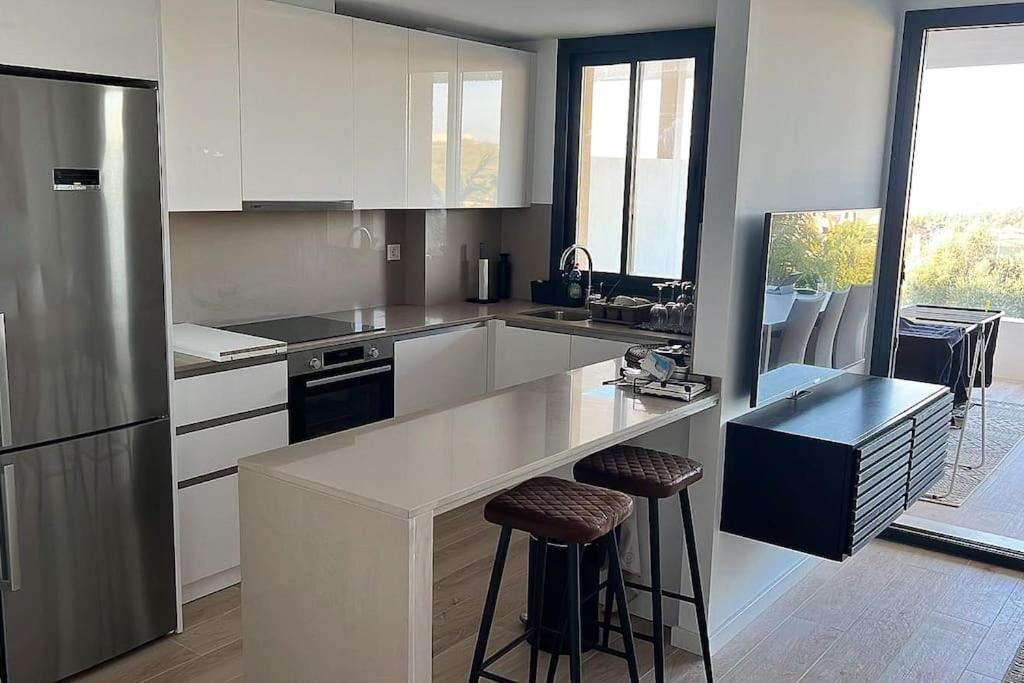 Kuchyňa alebo kuchynka v ubytovaní Apartment One80 in Estepona