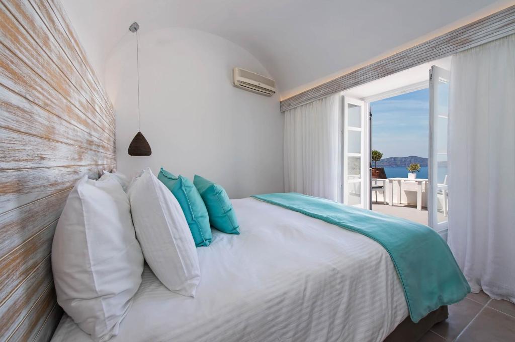 Athina Luxury Suites - 9