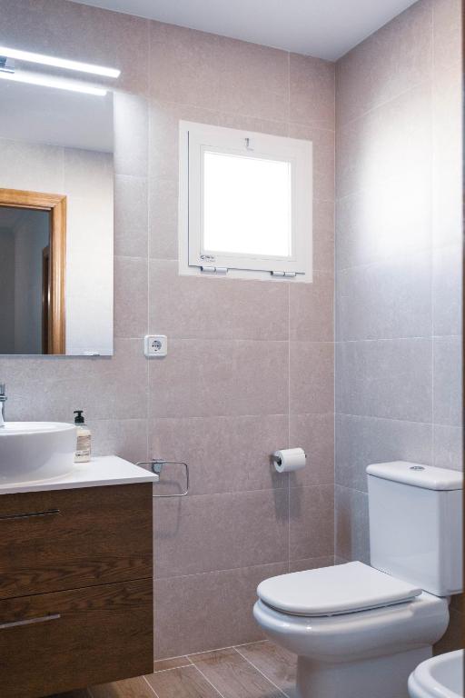 Kúpeľňa v ubytovaní CASA CON JARDIN-WIFI FREE