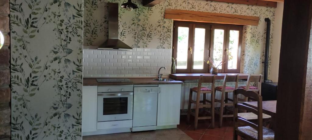 Kuchyň nebo kuchyňský kout v ubytování Casavieja Rural