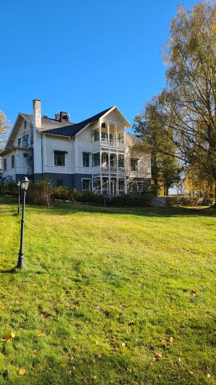 Zahrada ubytování Skogsbrynet B&B, Bredsjö Nya Herrgård
