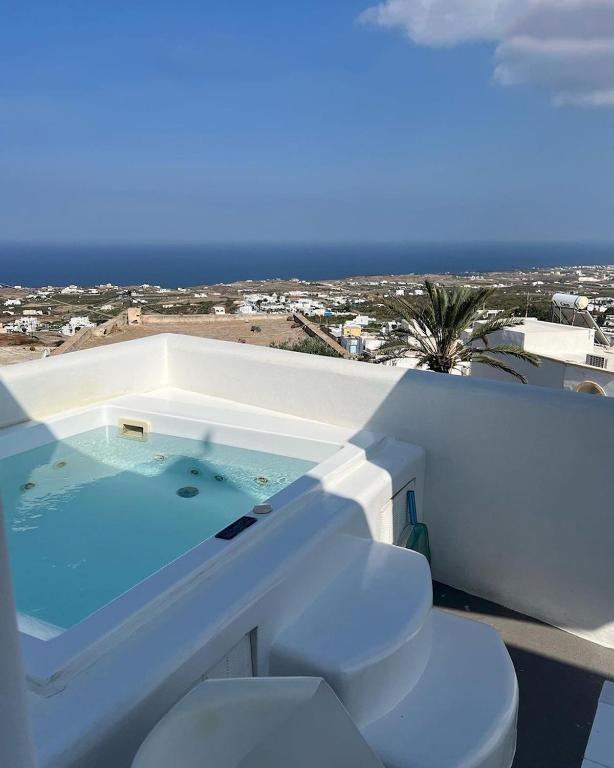 Eternity Suites Santorini - 5