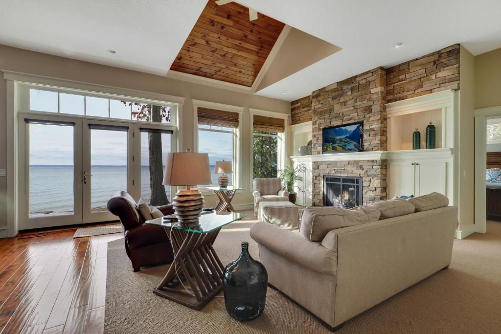 Norwood Court, Ellsworth (updated prices 2024)