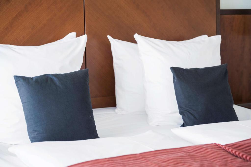 Best Western Plus Airport Hotel - Resim 22