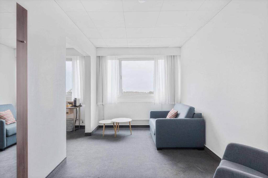 Best Western Plus Airport Hotel - Resim 34