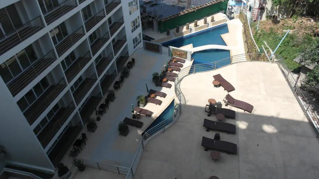 BeststayinPhuket Mountain Poolviews