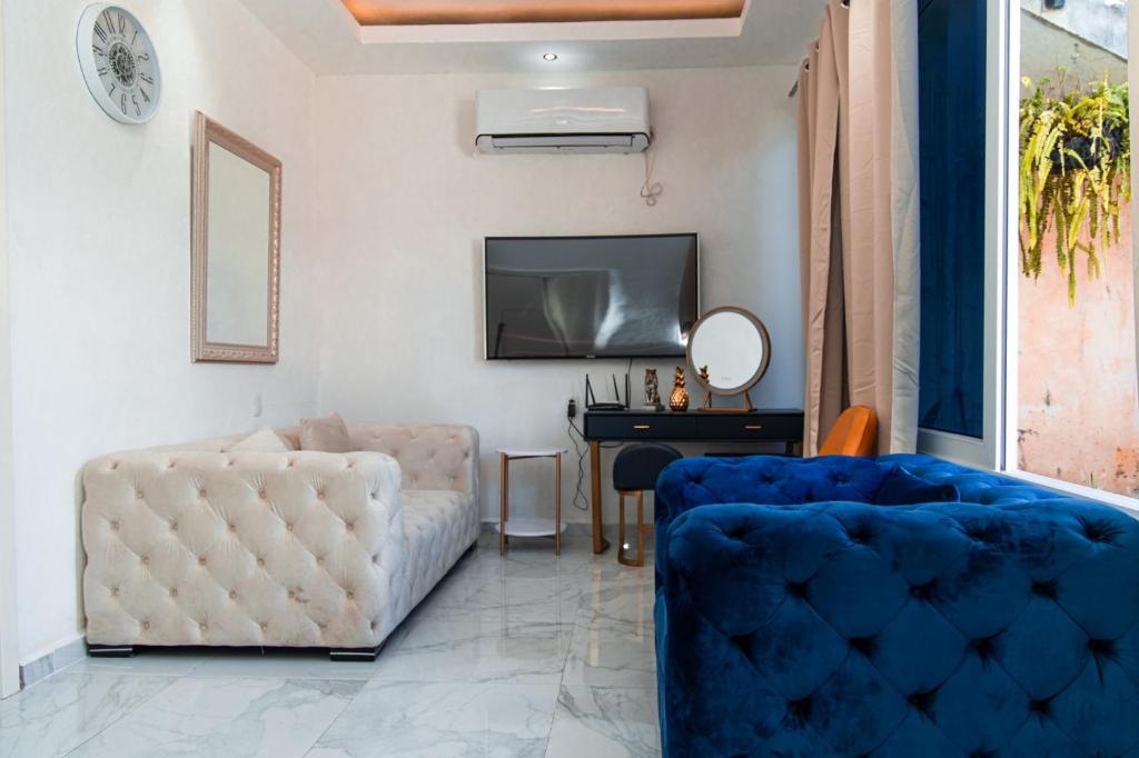 luxury atitlan suites - Apartment With Pool View