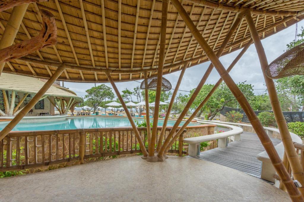 Bazén v ubytování Pearl Sunset Resort nebo v jeho okolí