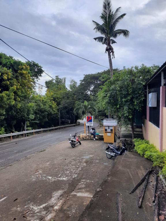 A vizinhança circundante ou próxima do alojamento de turismo selvagem