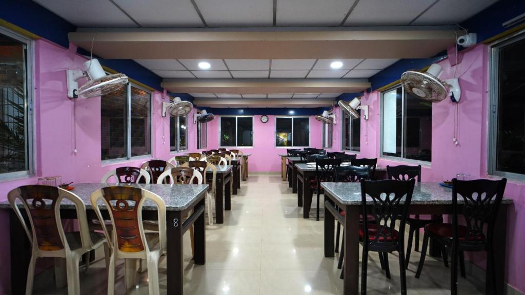 Restaurace v ubytování Beach Walk Resort