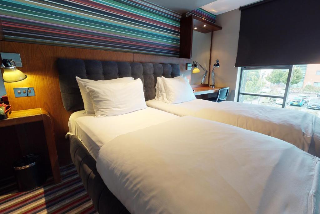 Village Hotel Leeds South - Resim 10