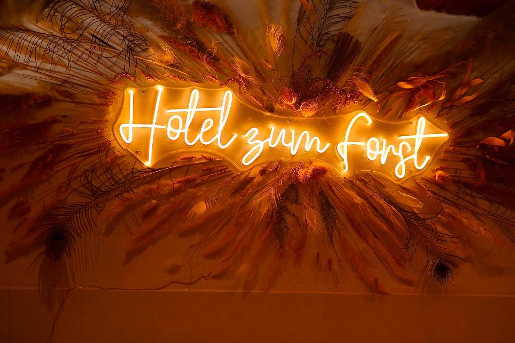 Fotografie z fotogalerie ubytování Hotel Zum Forst v destinaci Kranzberg