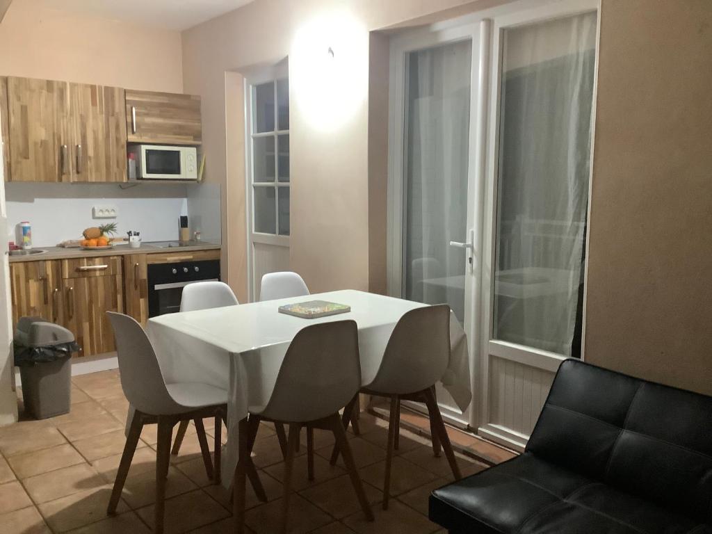 VILLA ALIZÉE APPARTEMENT 3 - Appartement De Deux Chambres