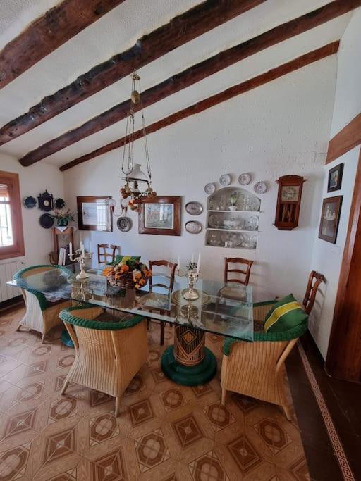 Posezení v ubytování El Rulón, gran villa rural con piscina privada