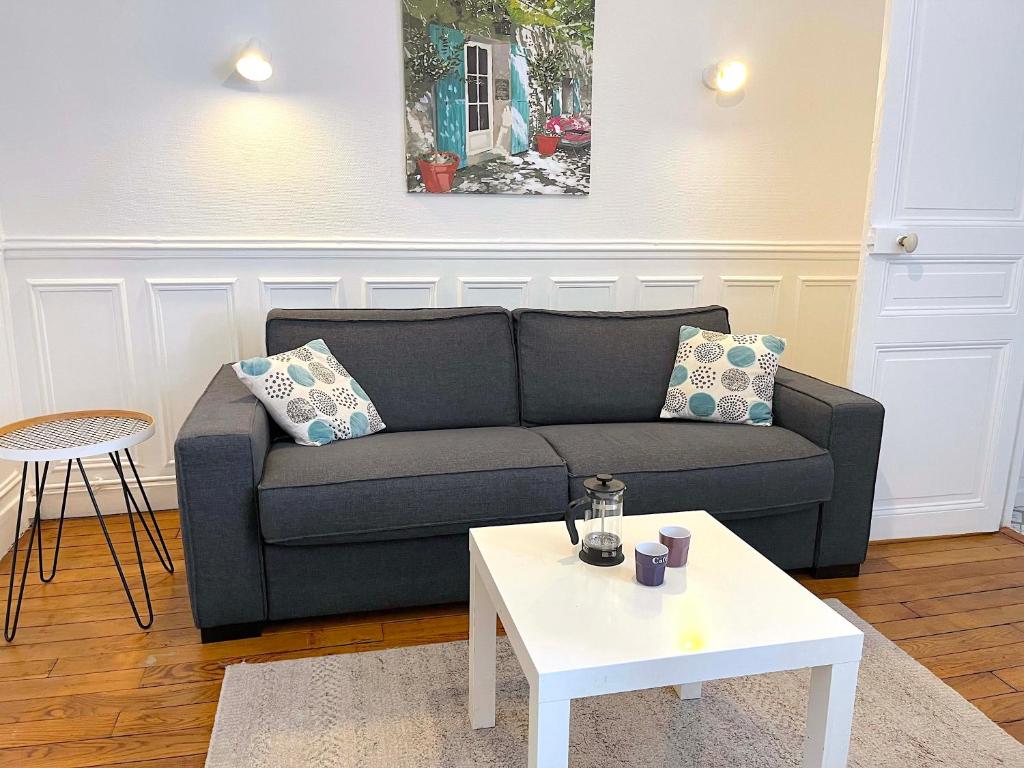 Posedenie v ubytovaní L'appartement Lecourbe