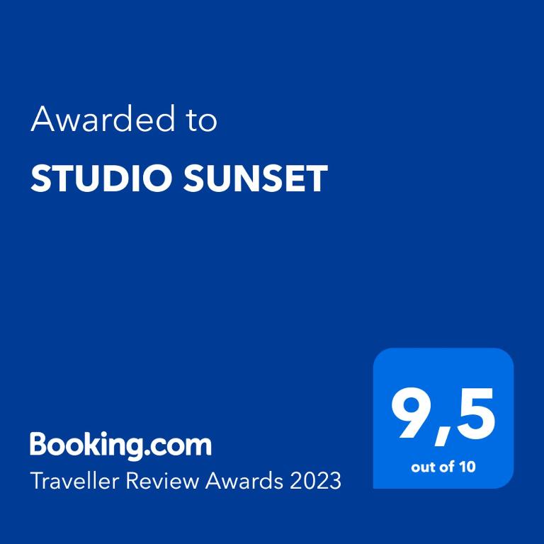 STUDIO SUNSET - Apartamento De Una Habitación