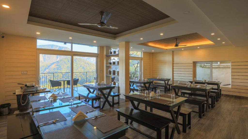 Fotografie z fotogalerie ubytování Shola Crown Resort - Munnar v destinaci Chinnakanal