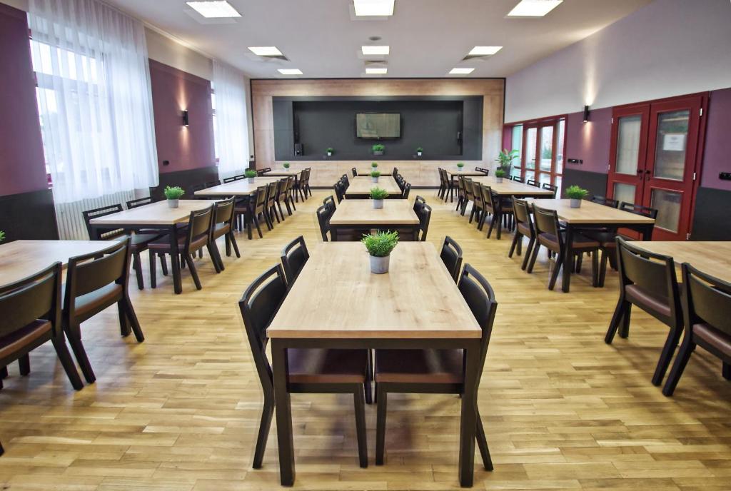 Restaurace a Penzion Praha - 3