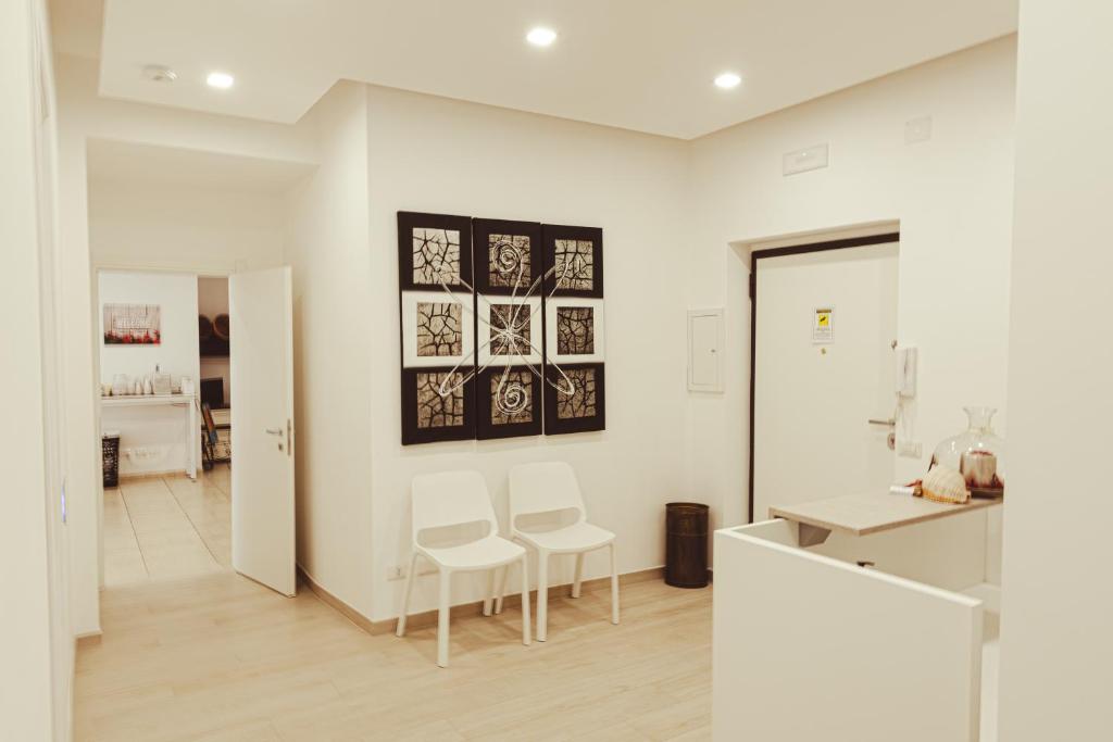 A kitchen or kitchenette at Incanto di luna B&b Family Rooms
