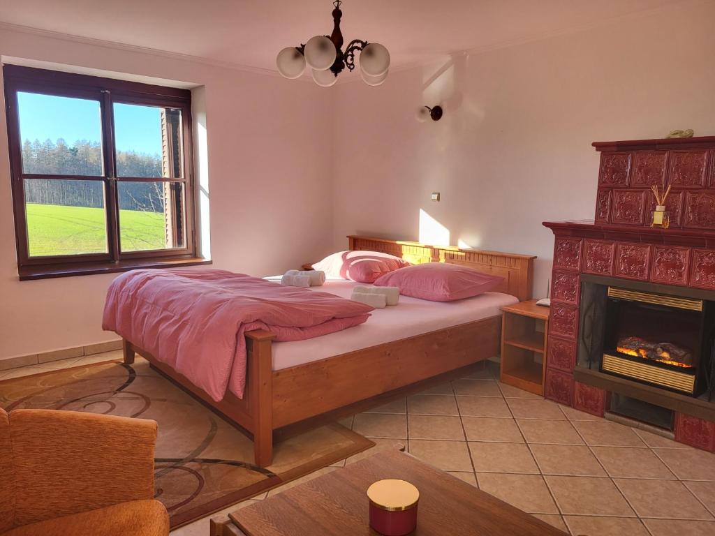 Penzion Kostelany - Chambre Roi Avec Vue Sur Le Jardin