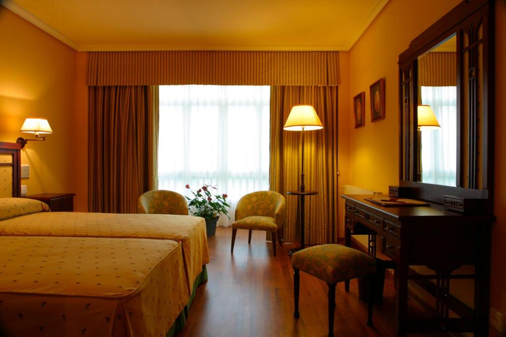 Silken La Hacienda De Don Juan - Double Room With Extra Bed