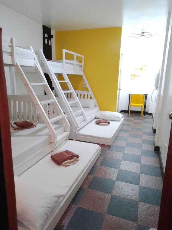 Corazon Tourist Inn - Familiekamer Met Badkamer