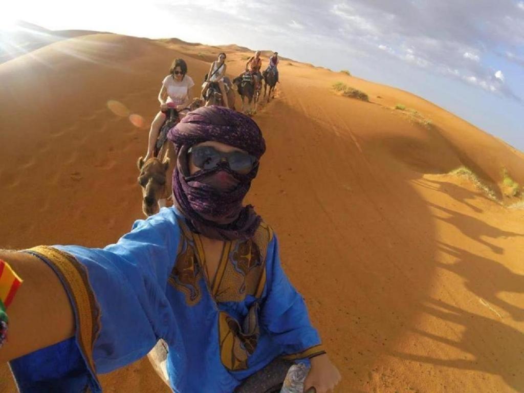 Ospiti di Chigaga Desert Camp