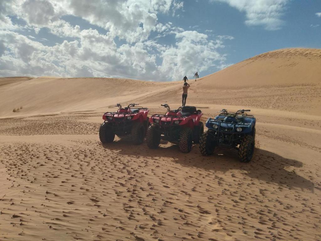 Ospiti di Chigaga Desert Camp