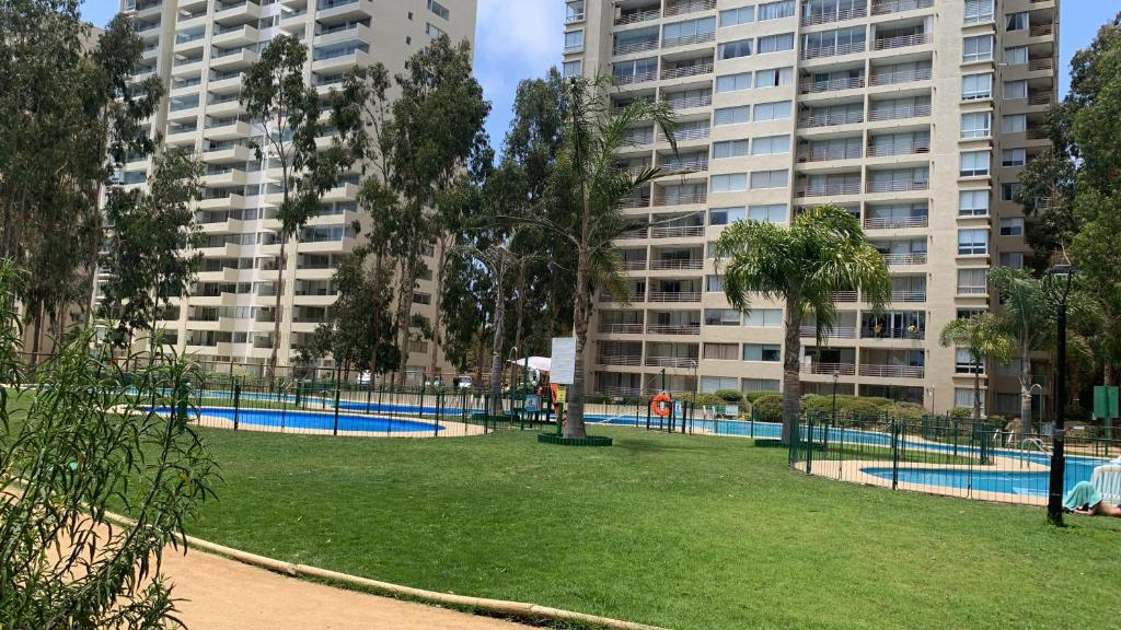 Bazén v ubytování Lugar encantador en condominio en Mirasol nebo v jeho okolí
