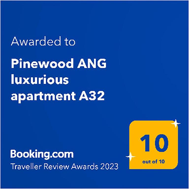 Certifikát, hodnocení, plakát nebo jiný dokument vystavený v ubytování Pinewood ANG luxurious apartment A32