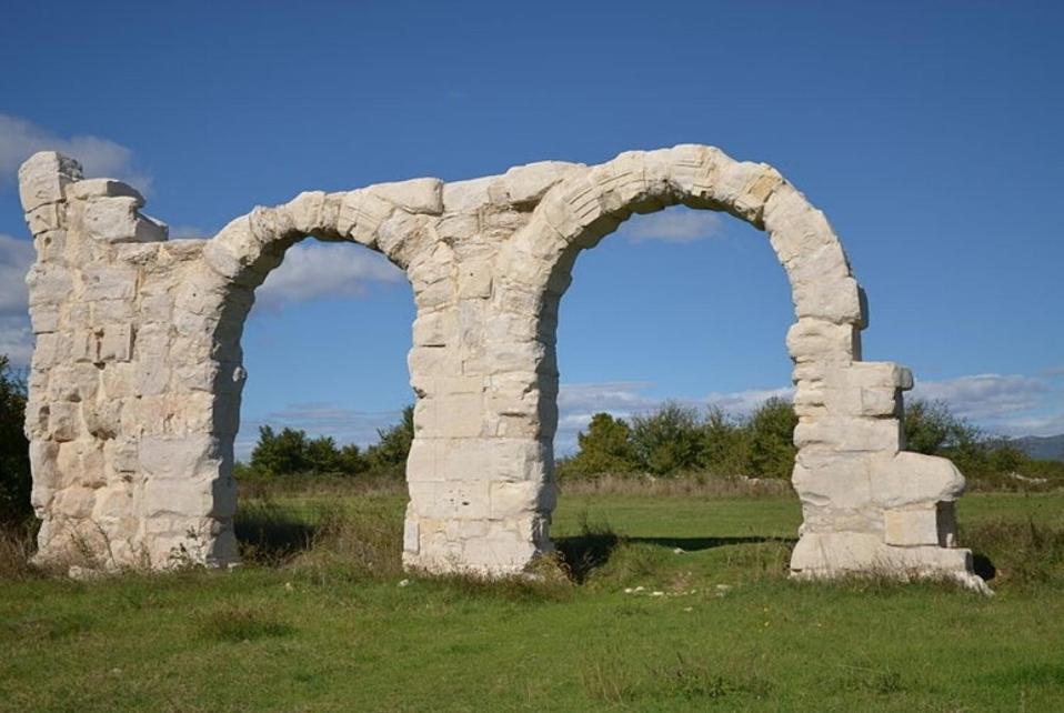 Miestna pamiatka v blízkosti apartmánu