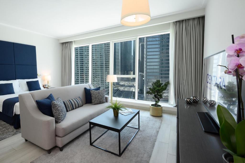 Posezení v ubytování Centara West Bay Hotel & Residences Doha