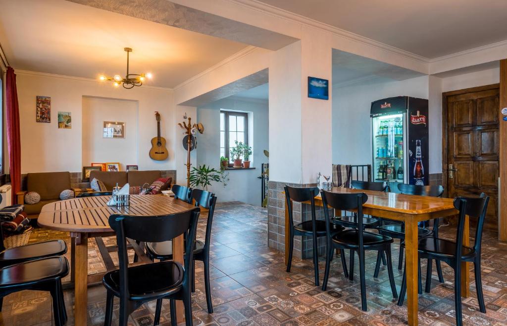 Restaurace v ubytování Hotel at Gomi 19