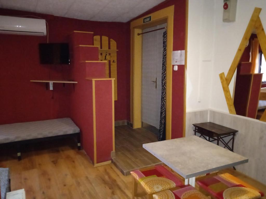 Postel nebo postele na pokoji v ubytování Málnás Szállás